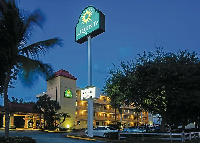 La Quinta Inn By Wyndham West Palm Beach - Florida Turnpike